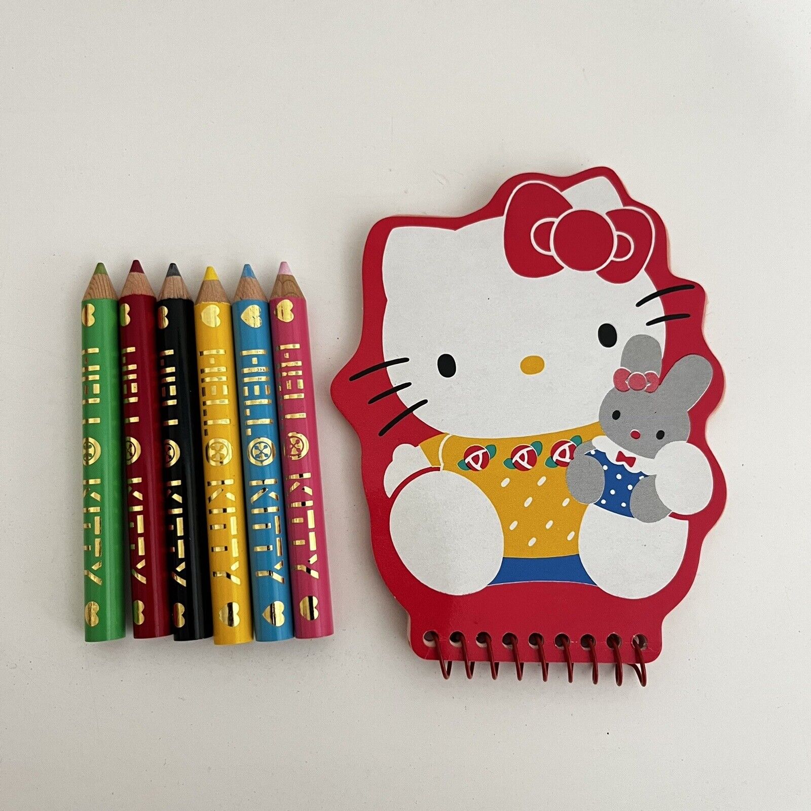 Vintage Sanrio Hello Kitty Tablet of Paper and 6 Colored Pencils Set 1987 NEW