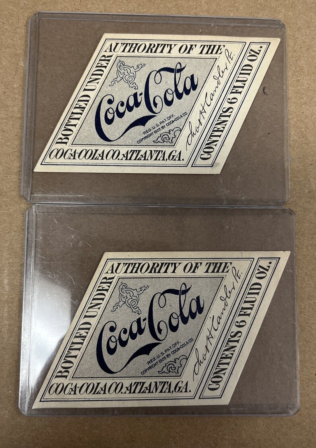 Pair Of COCA COLA 1907 UNUSED 6 Oz B/W Label (Scarce)