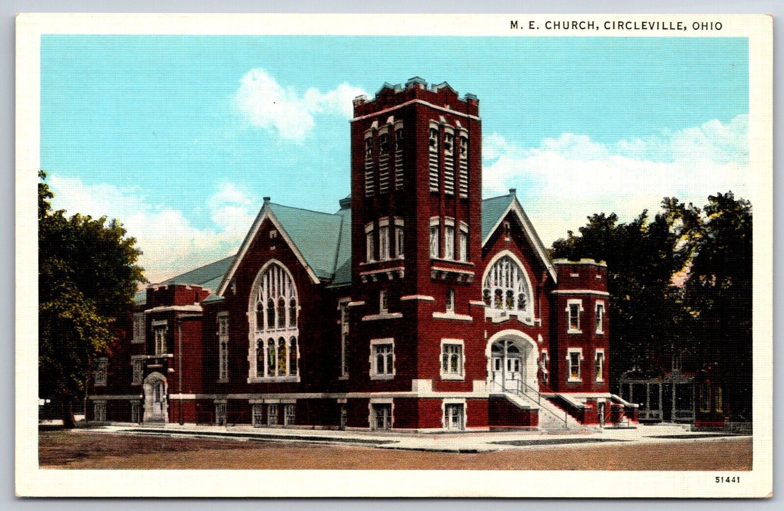 Circleville Ohio~Methodist Episcopal Church Exterior View~Vintage Linen Postcard