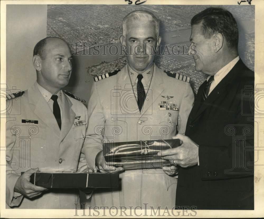 1966 Press Photo United States Navy League - Captain Joseph Katz, Award Winners