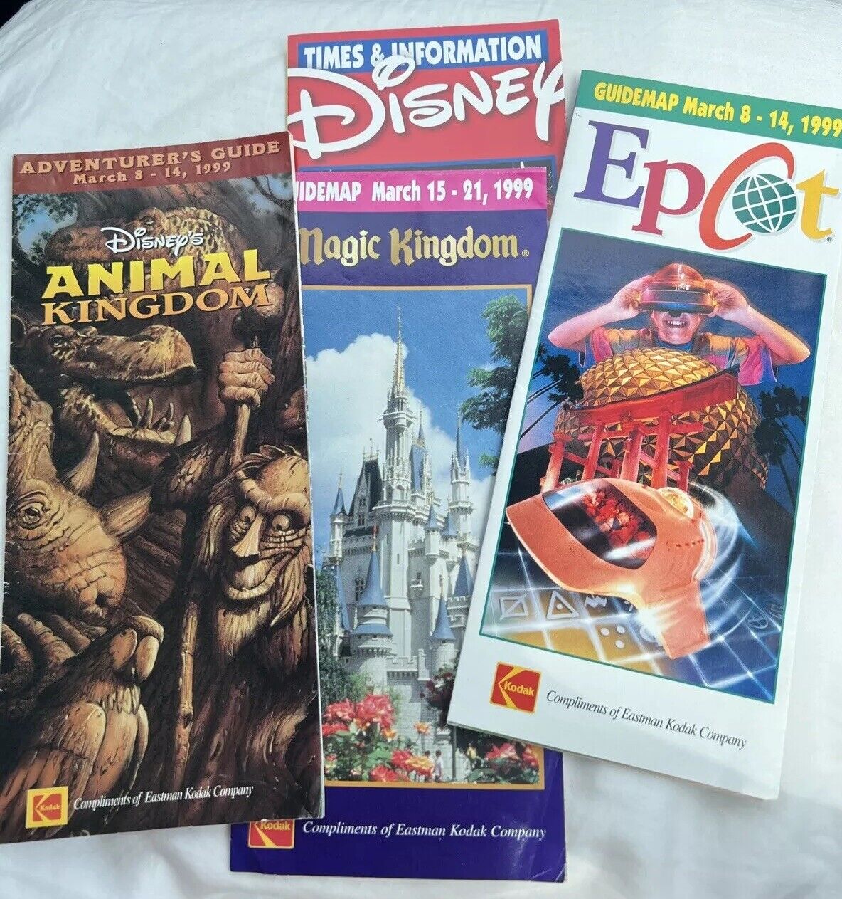 Vintage Disney World Magic Kingdom Epcot Animal Kingdom 1999 Park Guide Maps