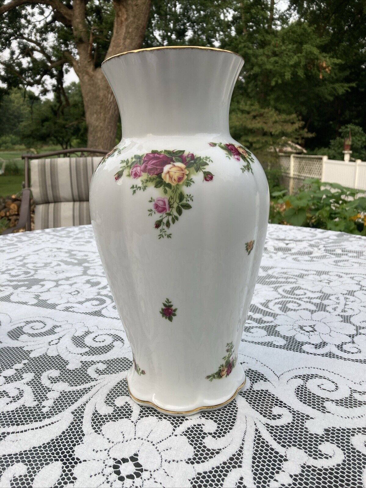 Royal Albert Old Country Roses 12” Vase Bone China Gold Trim