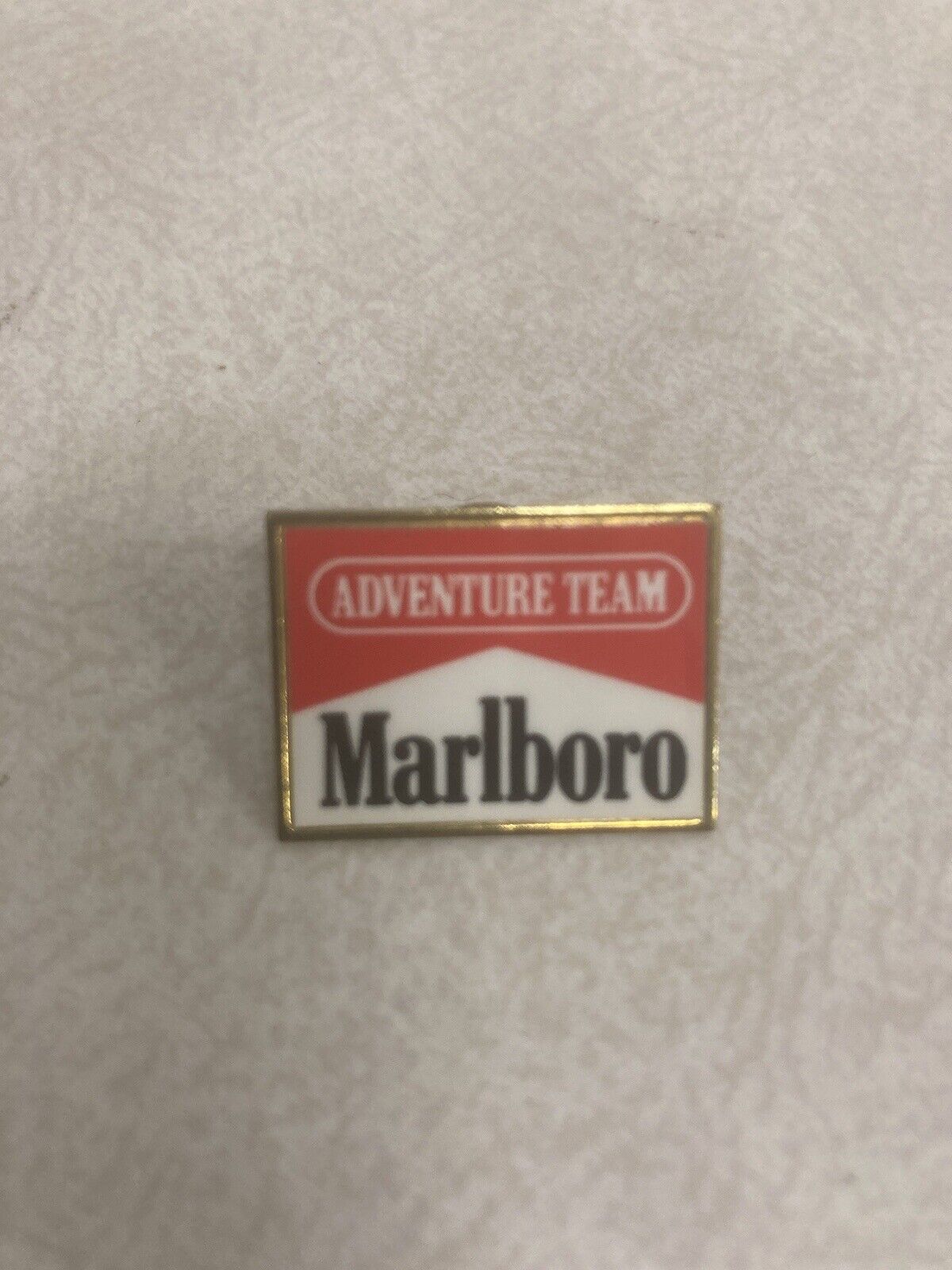 Vintage MARLBORO ADVENTURE TEAM PIN BACK