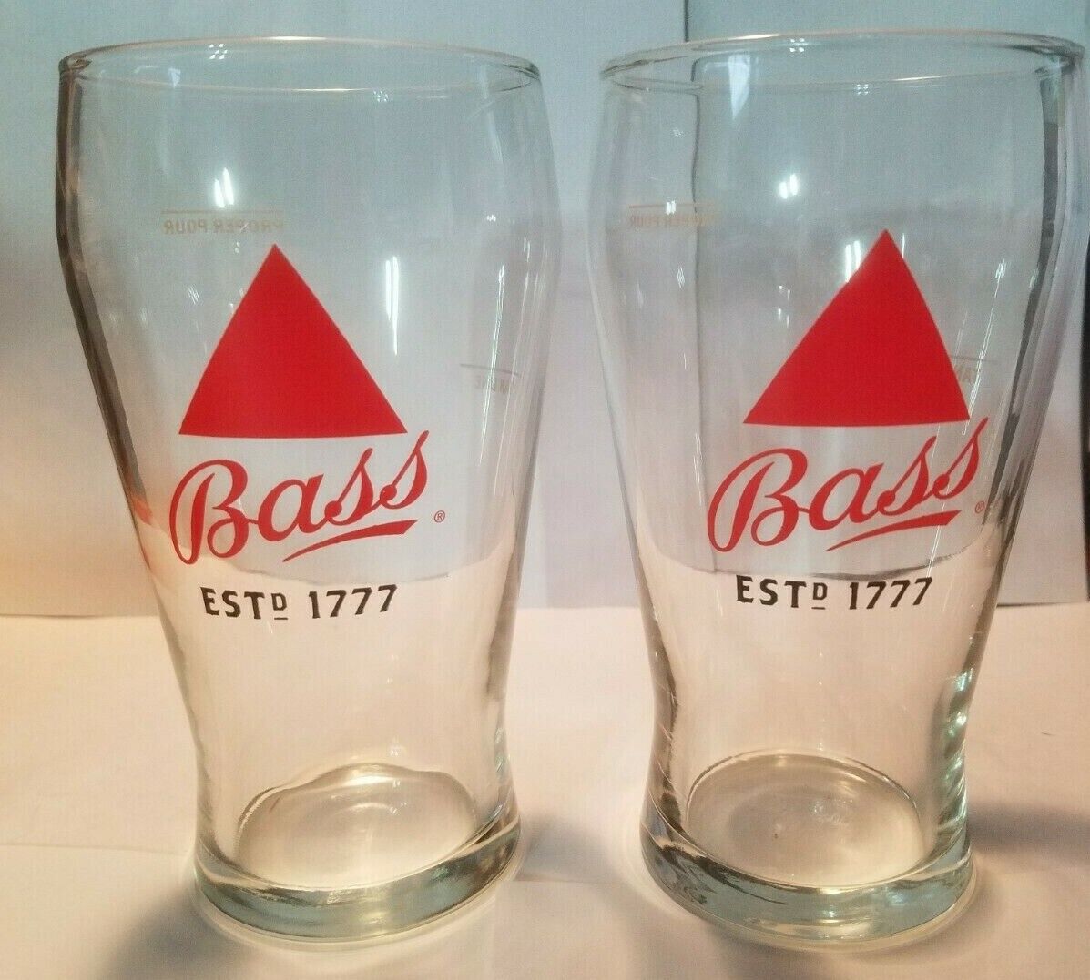 Lot of 2 Bass EST d 1777 Bier Beer Glasses 16oz