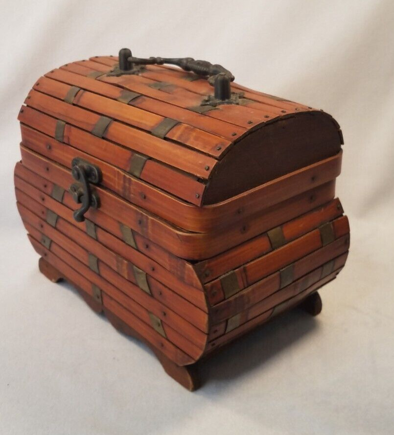 Vintage Treasure Chest Trinket Box Small Wooden Storage Brass Rattan 8\