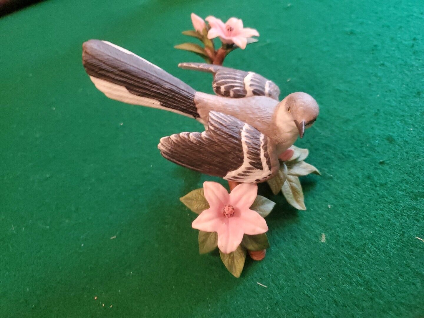 Lenox Bird Northern Mockingbird Fine Porcelain Figurine Garden Birds Collection