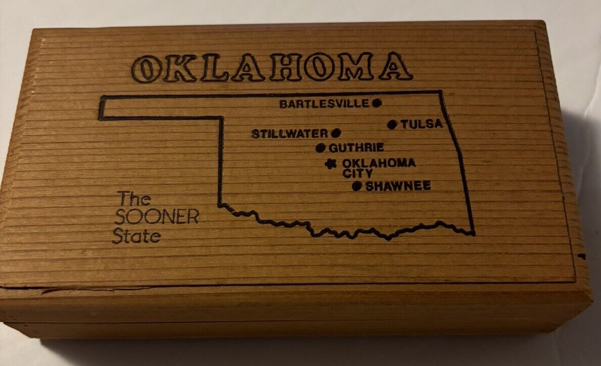 Unusual OKLAHOMA The Sooner State Wooden Hinged  Dovetail Box