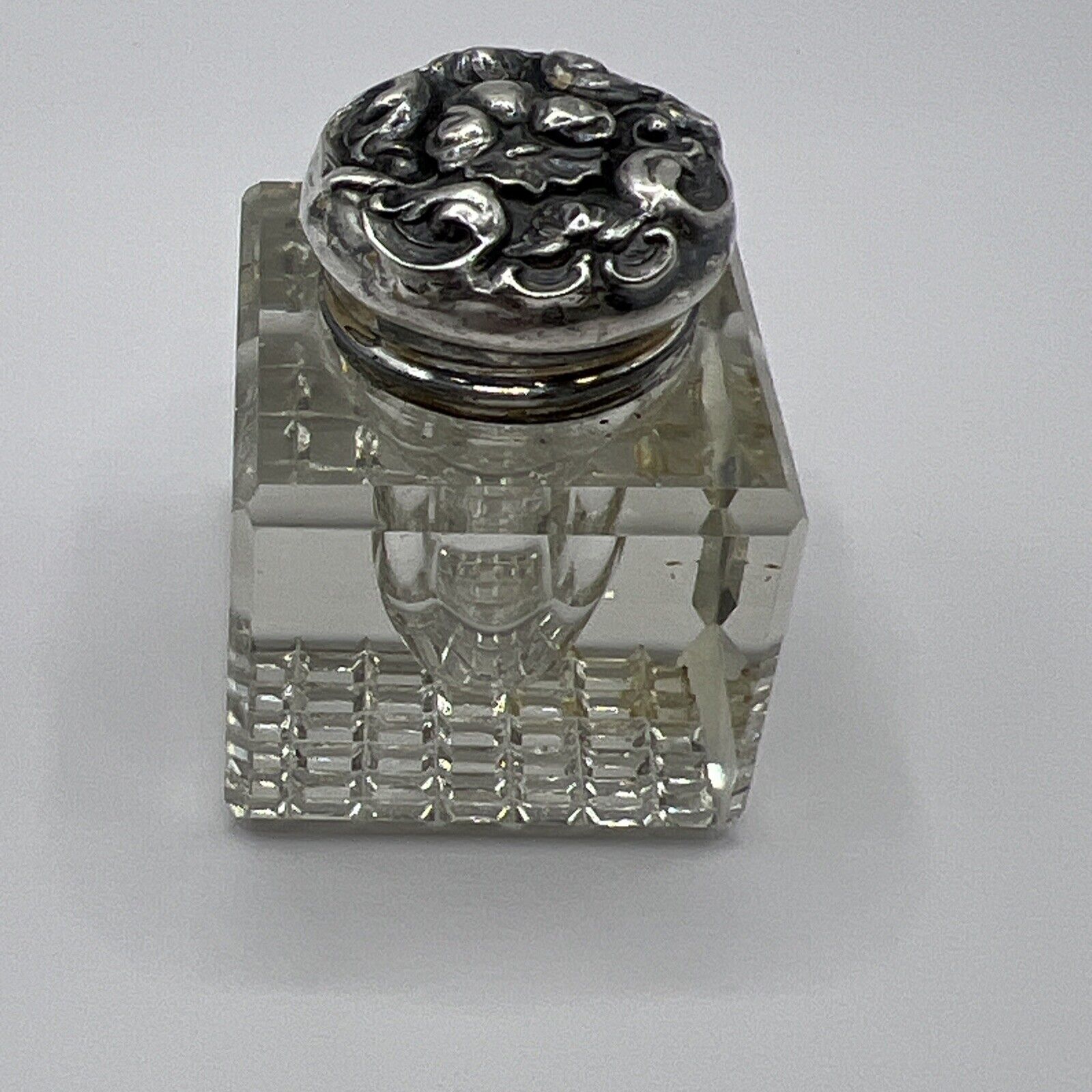 M24- Antique Art Nouveau Floral Sterling Silver Screw Lid Cut Glass Cube Inkwell