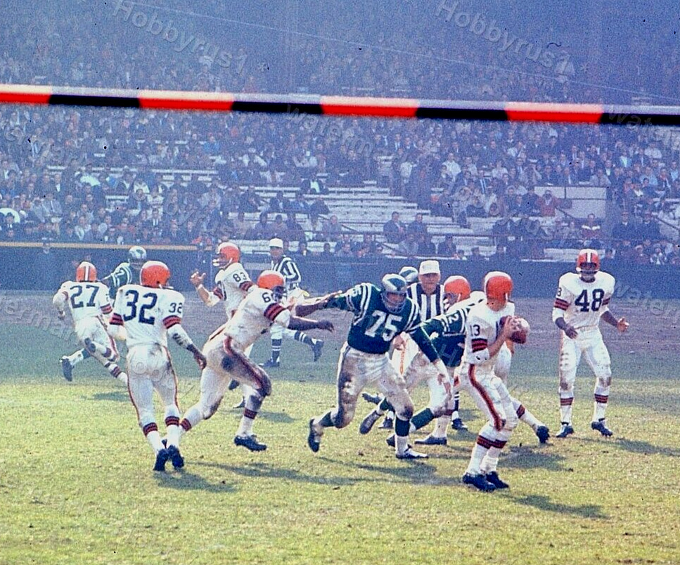 JIM BROWN Cleveland vs Philadelphia Eagles NFL FB 1965 Original 35mm Photo Slide