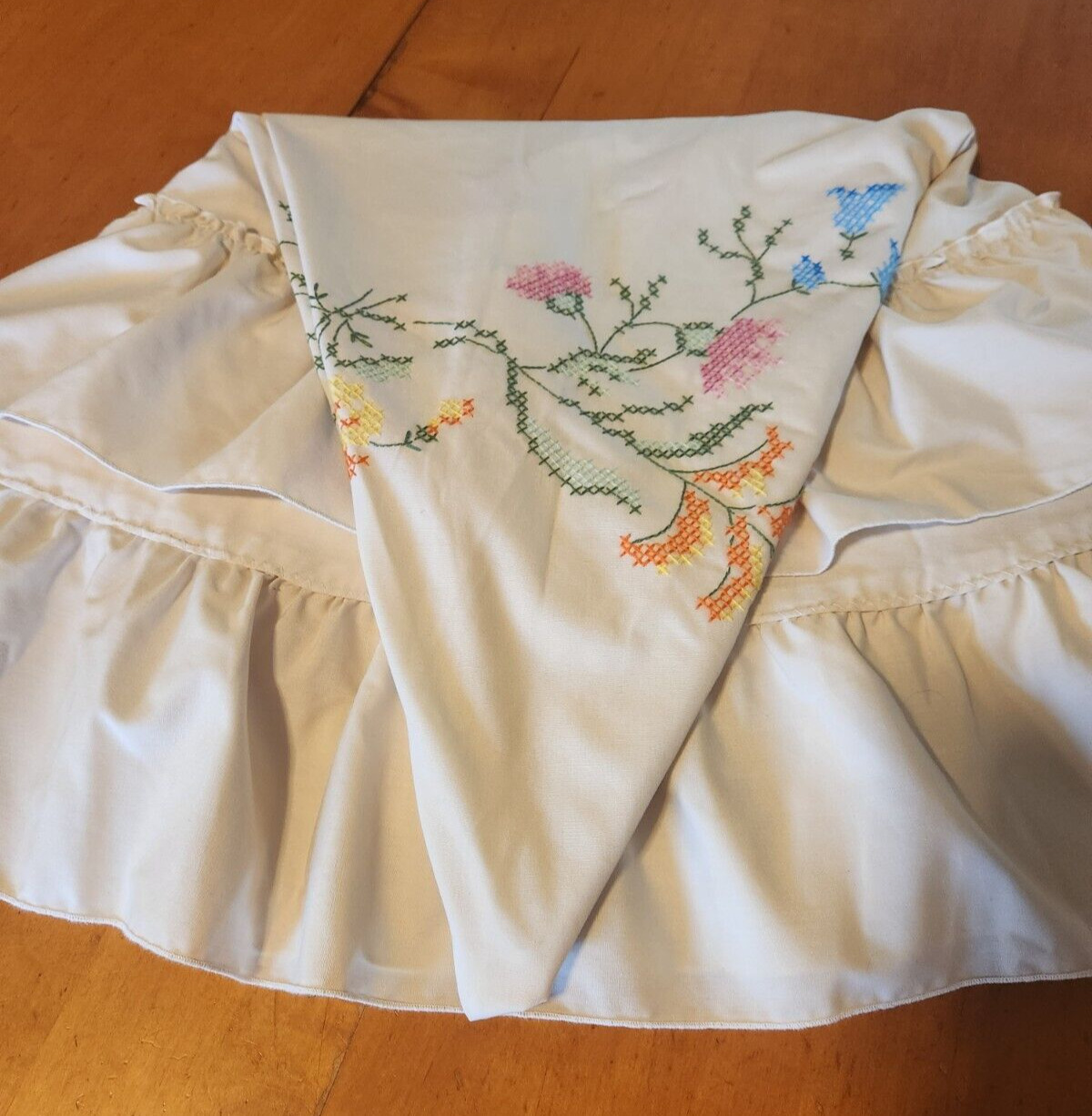Vintage Handmade Cross-stitched Lg. Round Tablecloth W/ Ruffle Cream W/ Flowers
