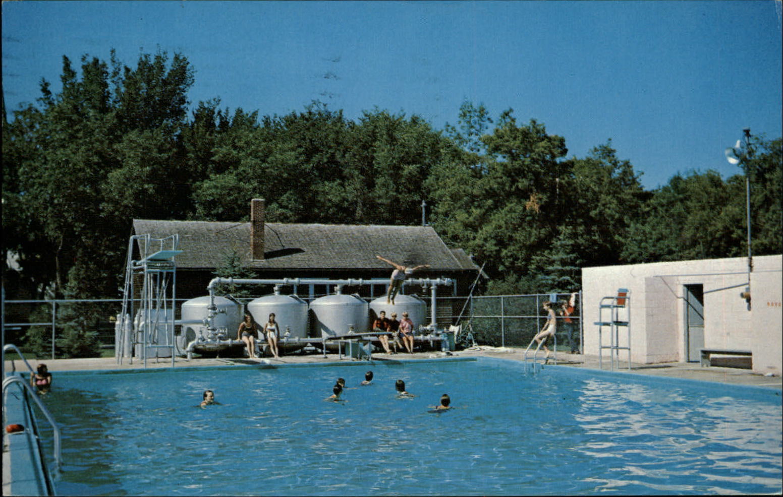 Enderlin North Dakota Municipal Pool ~ swimmers ~ postcard sku753