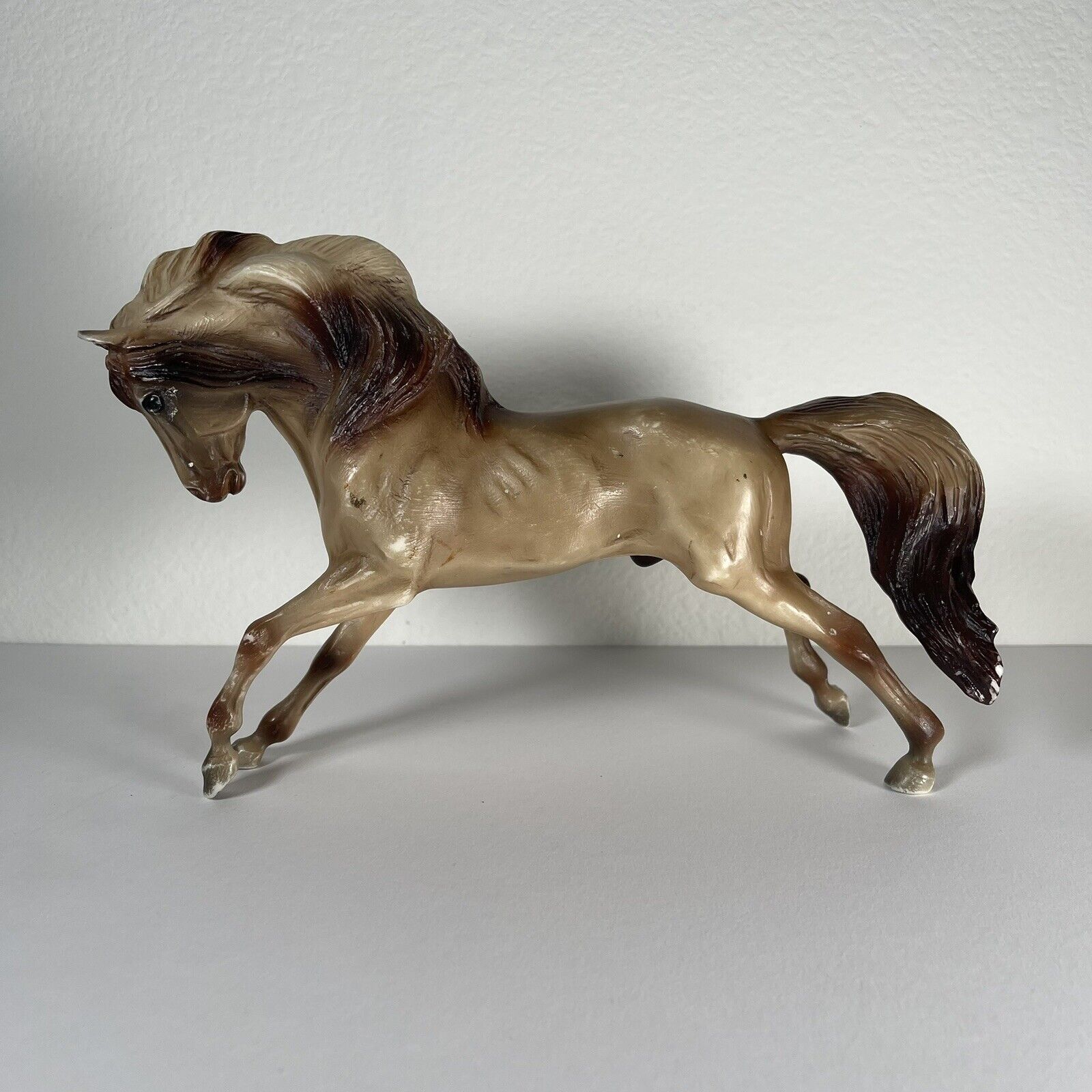 Classic Breyer Horse Zephyr Sundance Grullo Charging Mesteno Mustang #751203