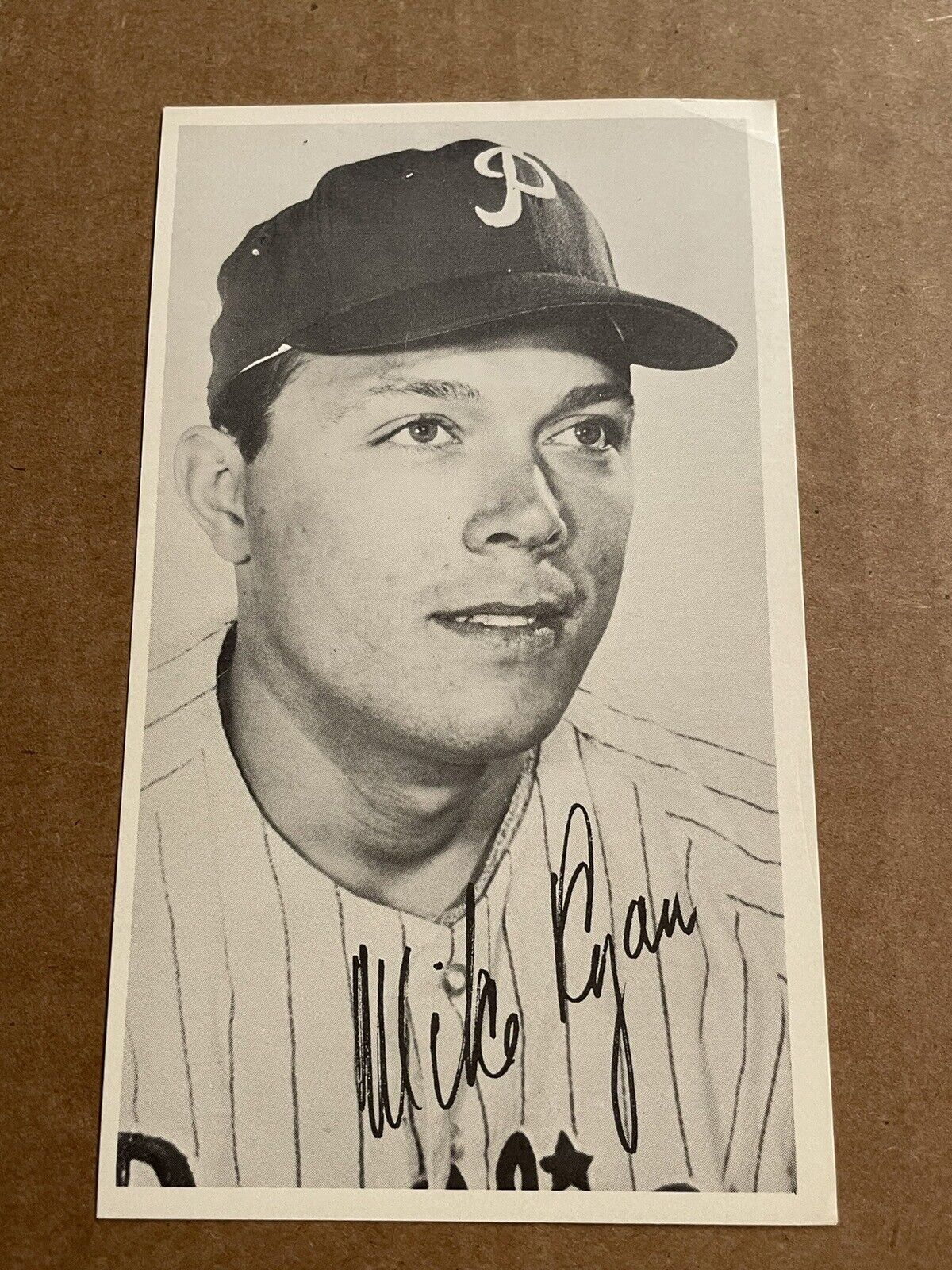 1968 Philadelphia Phillies Team Issue Mike Ryan
