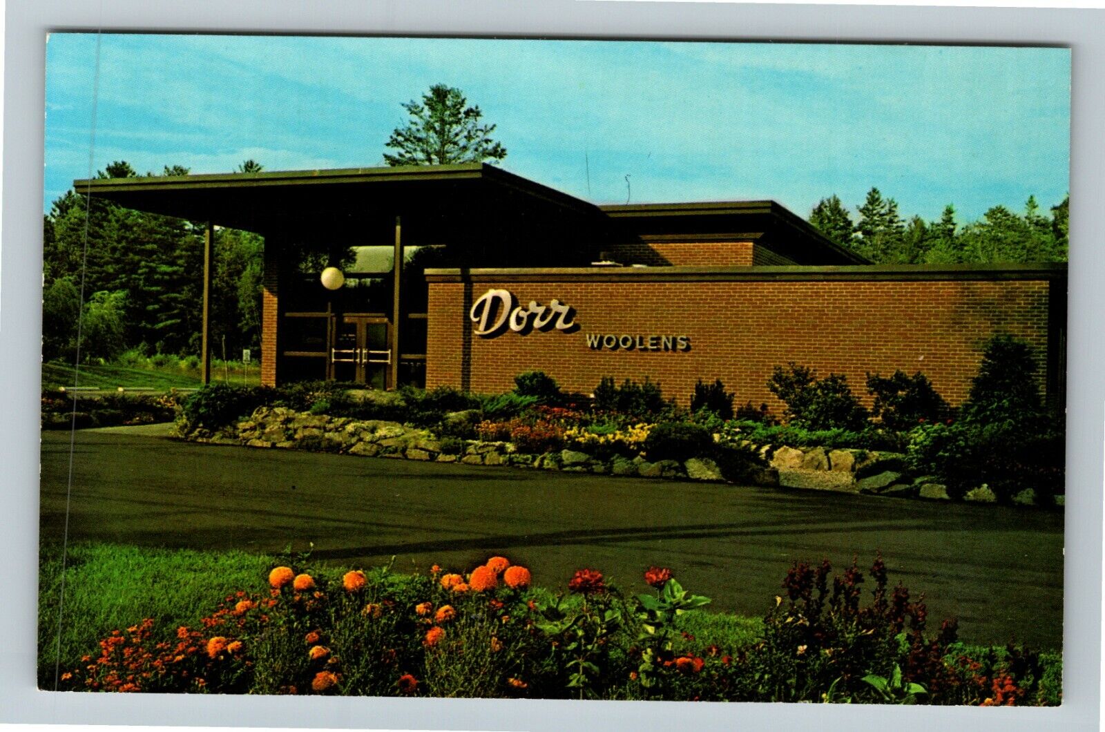 Guild NH-New Hampshire, The Dorr Mill Store, Vintage Postcard