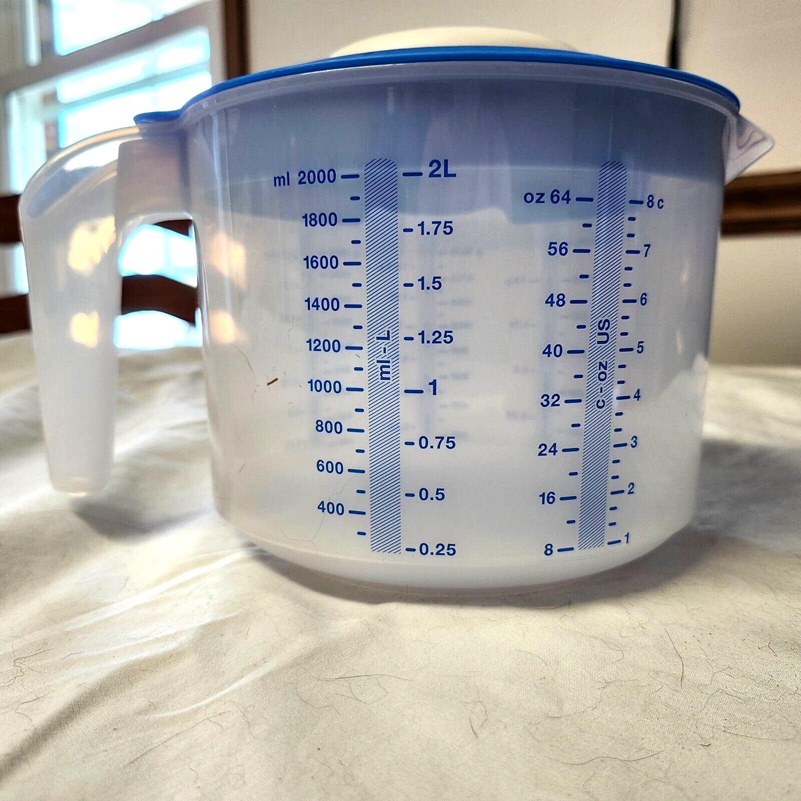 Tupperware Mix \'N Store Measuring Pitcher-NEW