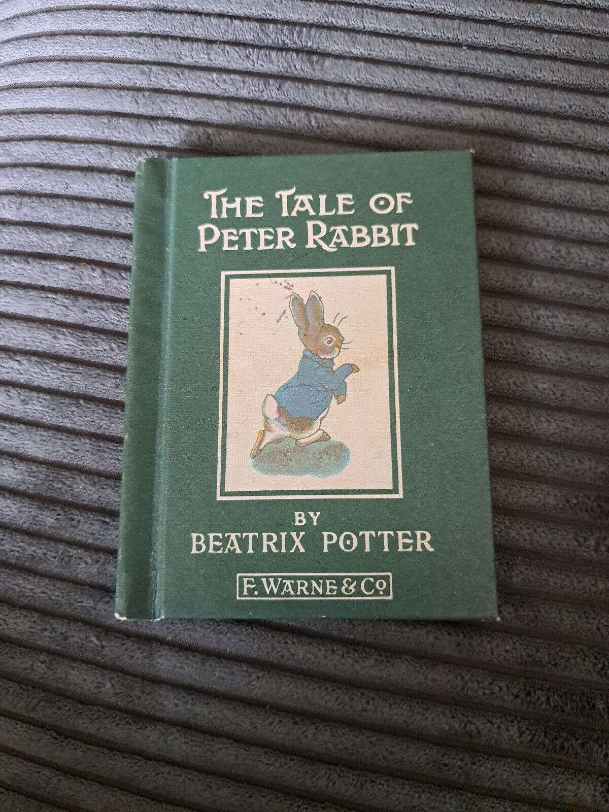 The Tale of Peter 🐇 Rabbit 🐇 Illustrations by Beatrix Potter 