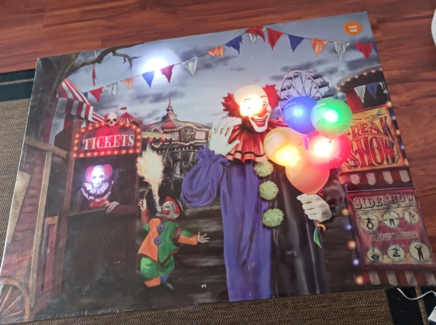 20 INCH LED CLOWN CANVAS WITH LIGHT AND SOUND SPOOKY NEW SEALED 