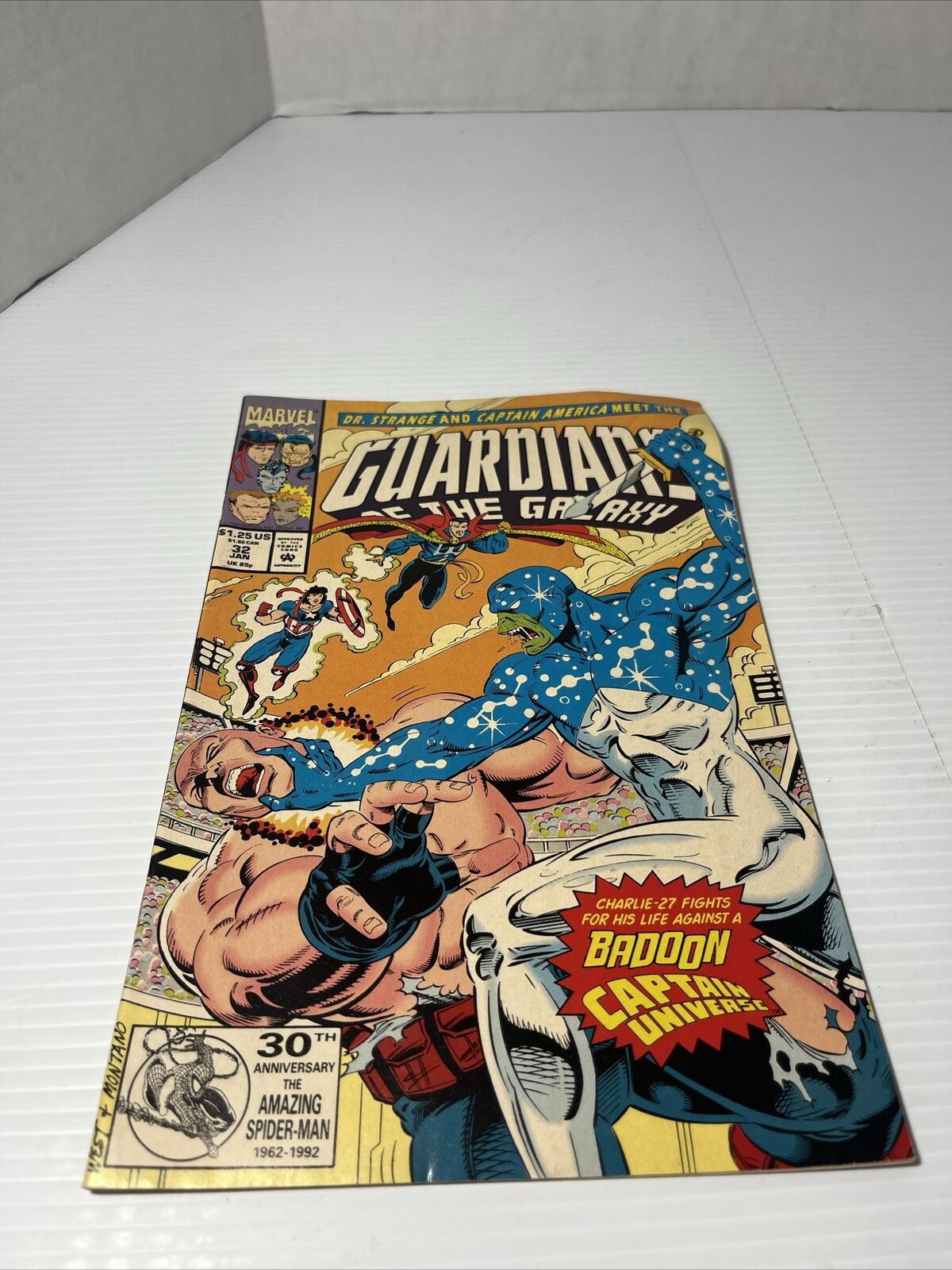 BARGAIN BOOKS ($5 MIN PURCHASE) Guardians of the Galaxy #32 (1993) Combine Ship