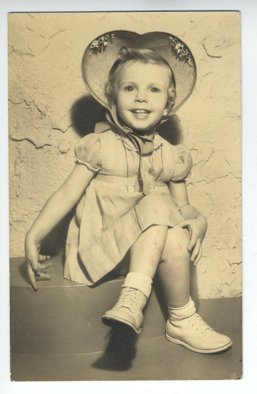 VERY YOUNG Child Actor BABY SANDY RARE -  Signed RPPC inch photo  1941