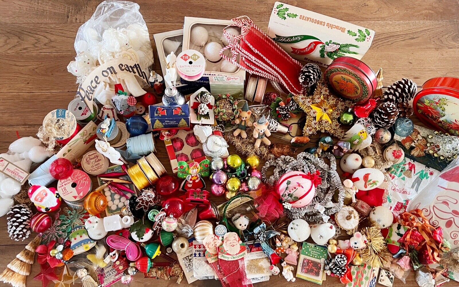 200 Piece Vintage Midcentury Christmas Lot : 1930s-1970s : Decor/Ornaments/Fun