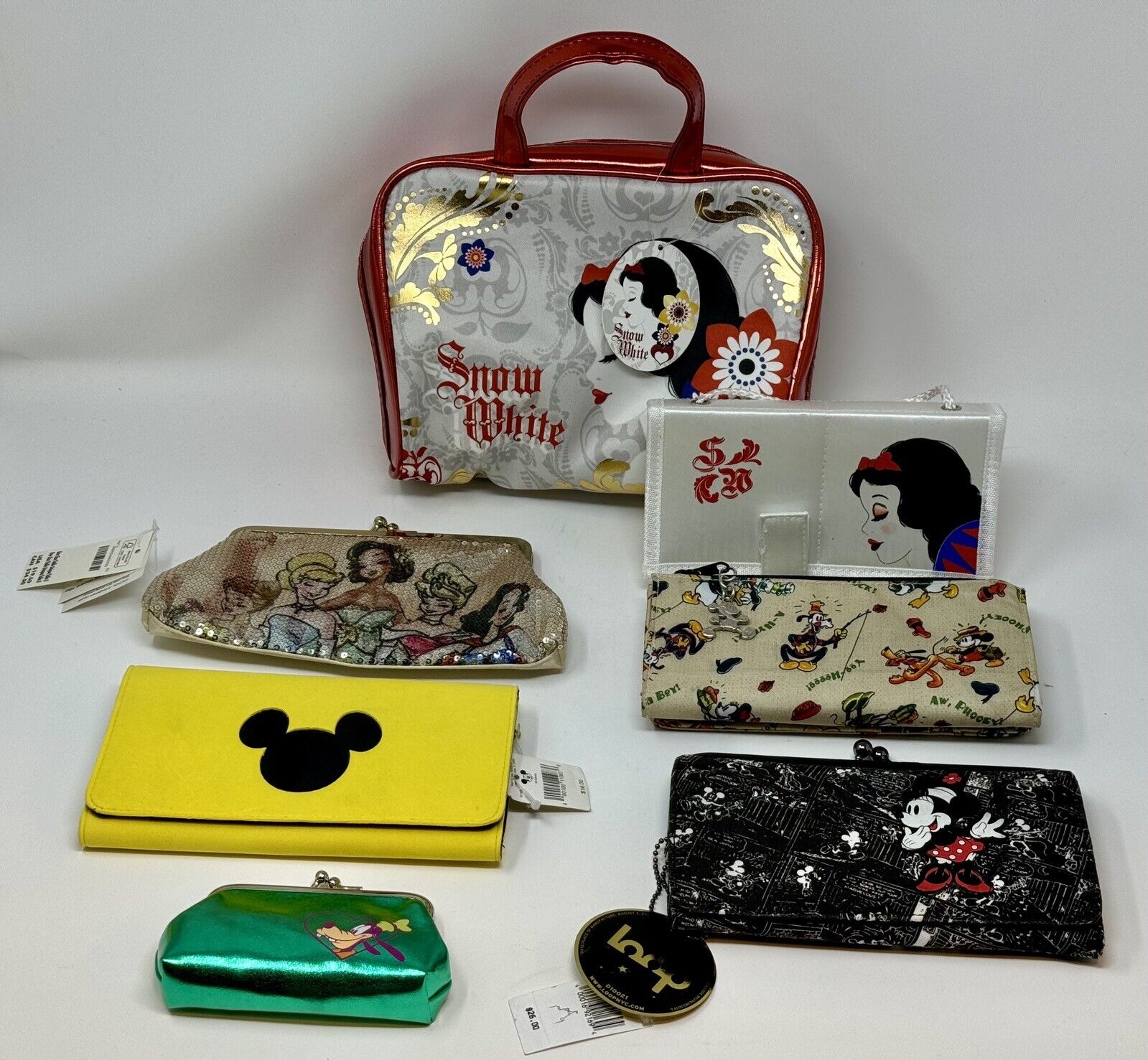 Lot of 7 brand new Disneyana handbags & purses