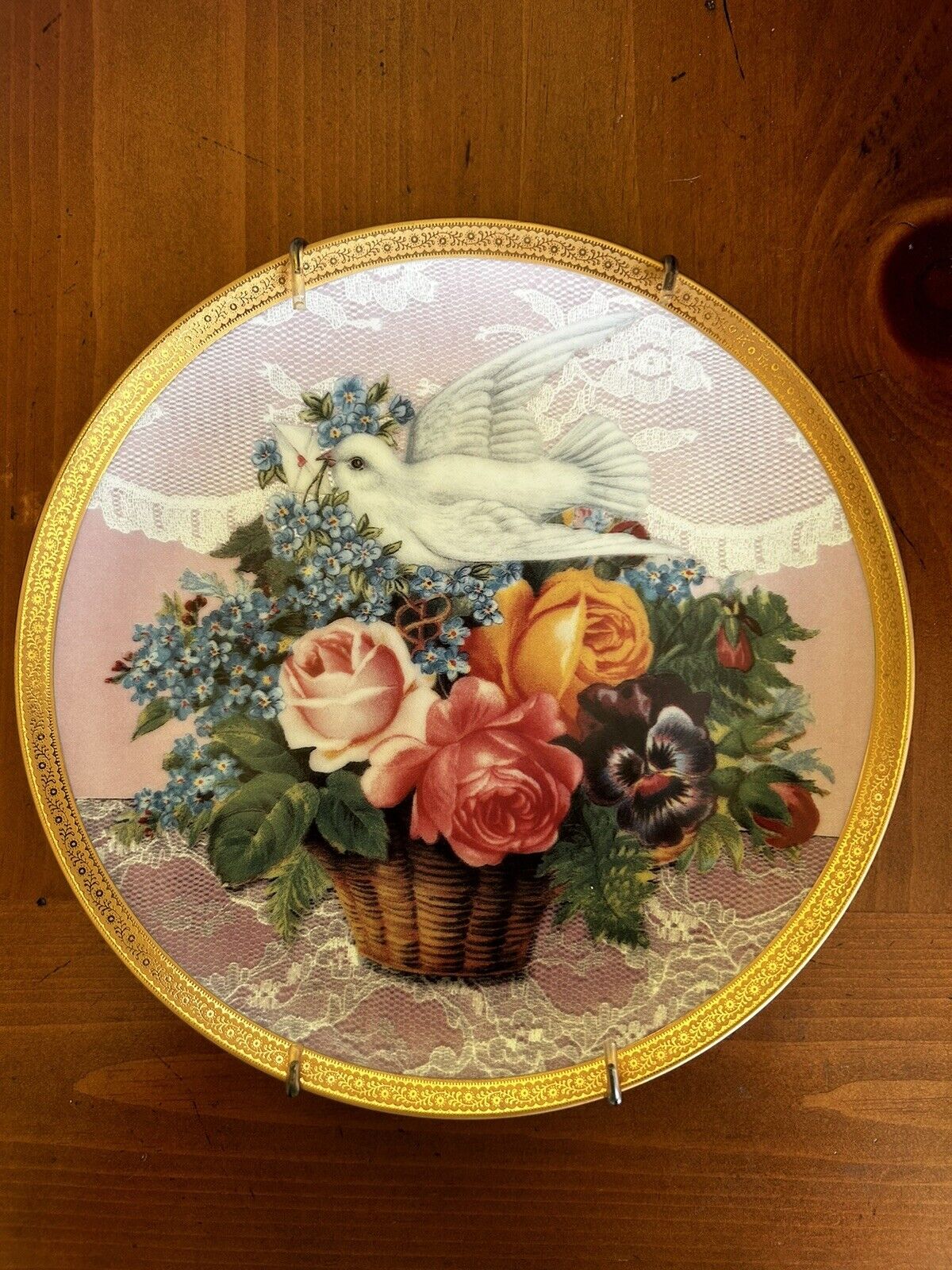Gloria Vanderbilt Heirloom Collection Limited Edition Plate - Courtship in Bloom