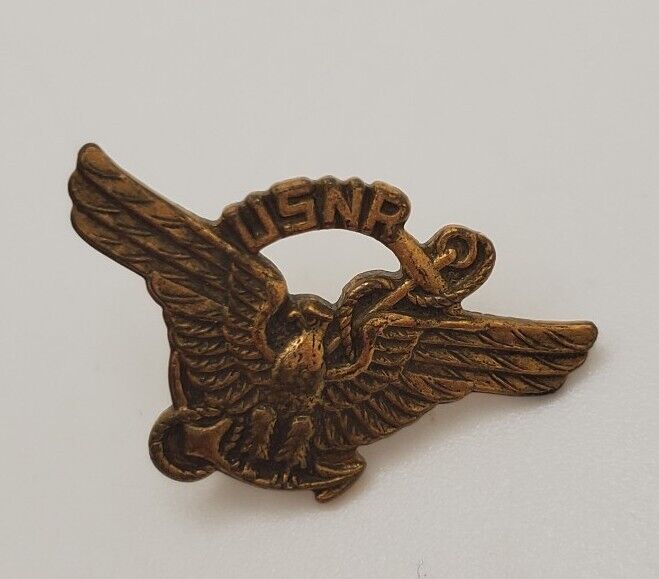 Vintage USNR United States Navy Reserve Goldtone Screwback Eagle Pin