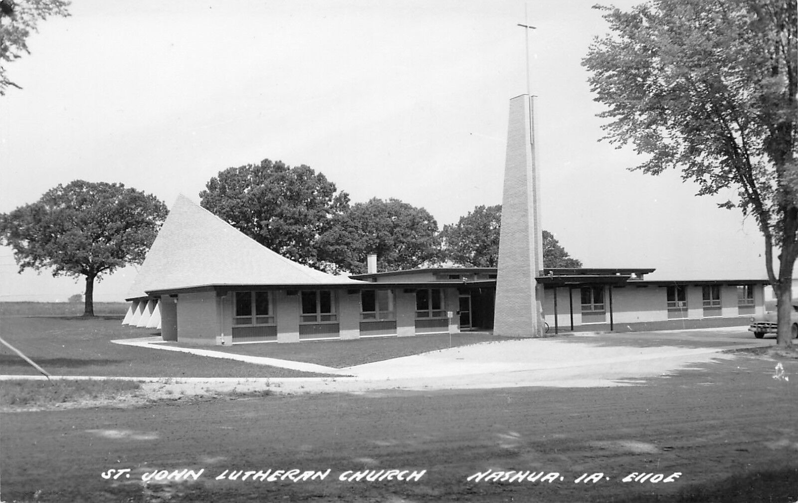 Nashua Iowa~Googie Modern Architecture~St John Lutheran Church RPPC 1950s