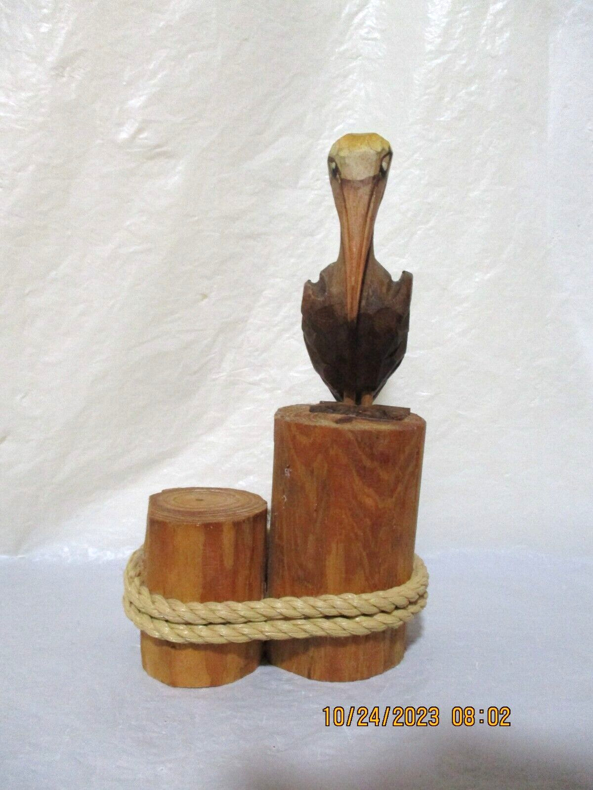 VTG Wood Hand Carved Hand Painted Pelican On Nautical Double Dock Post 8-1/4\