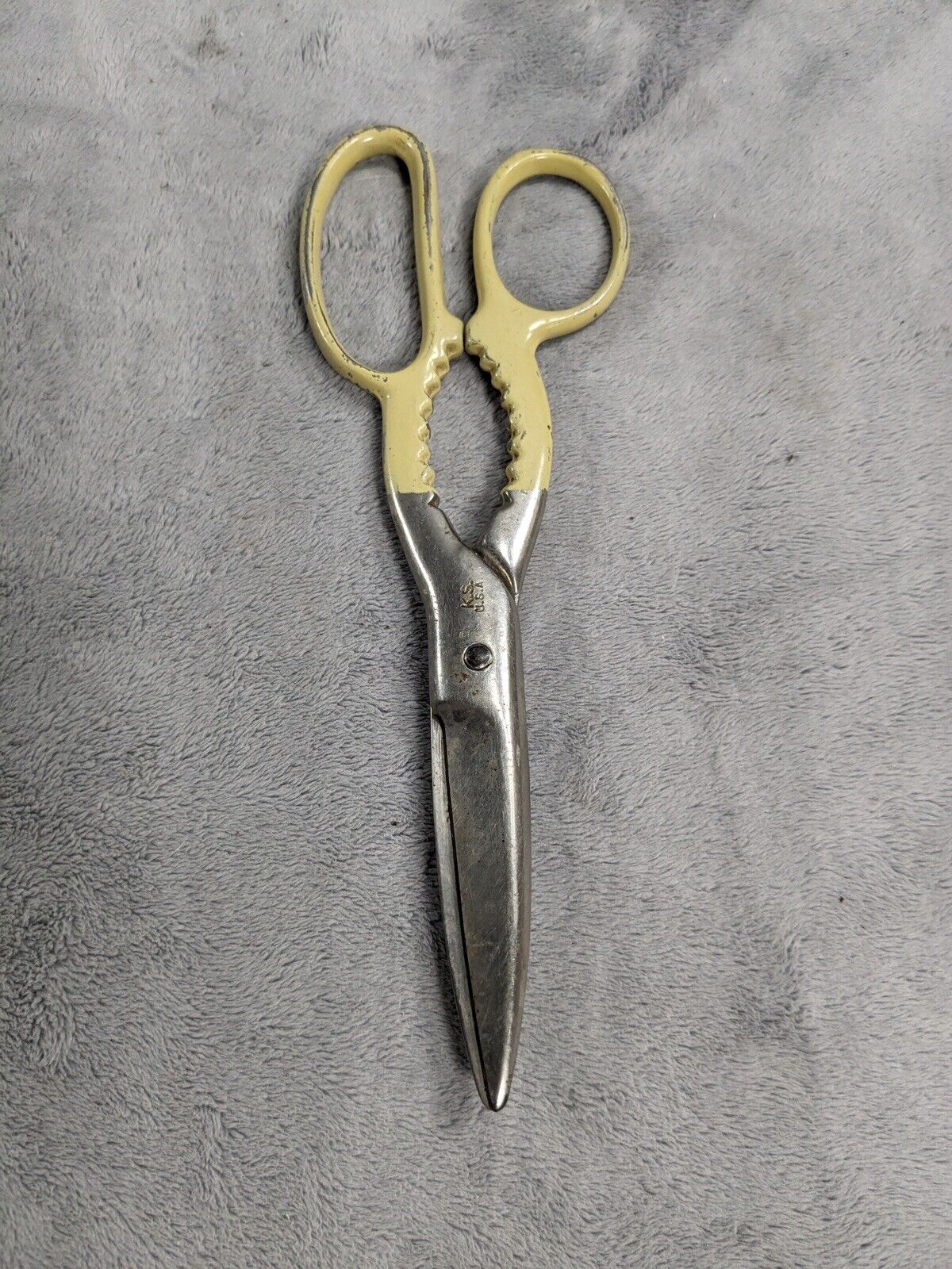 VINTAGE WISS Kitchen Shears Scissors 1960's Jar Claw Bottle Opener USA