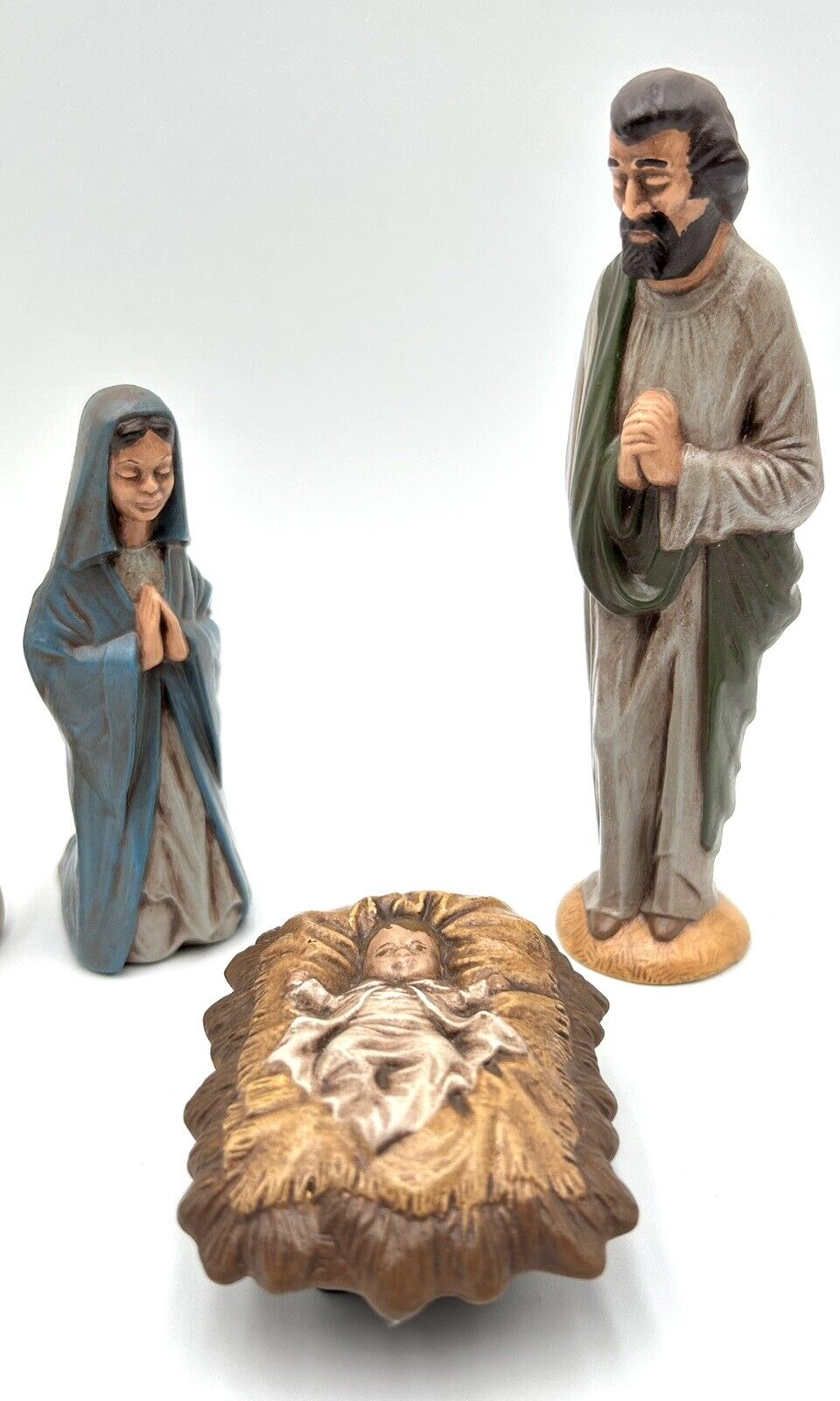 1973 Vintage Nativity Set Holy Family, Angel & Sheep Figurines Byron Mold