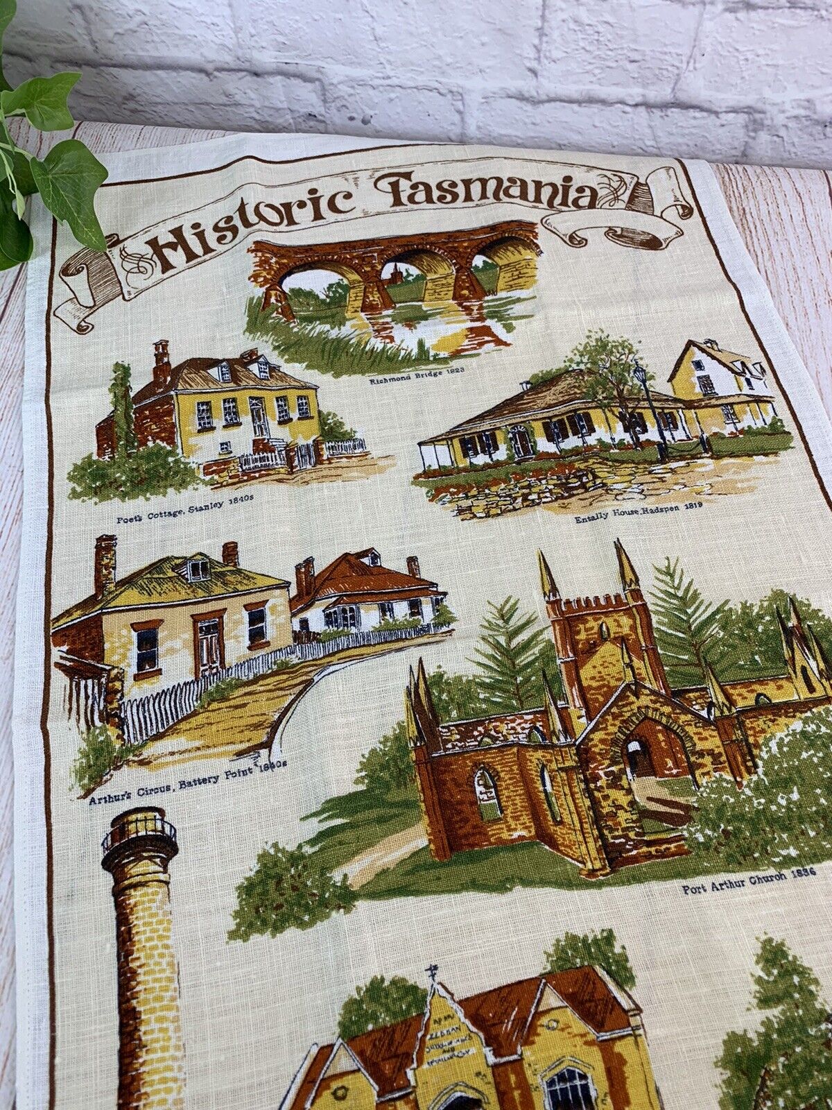 Vintage Souvenir Printed Pure Linen Kitchen Tea Towel Historic Tasmania
