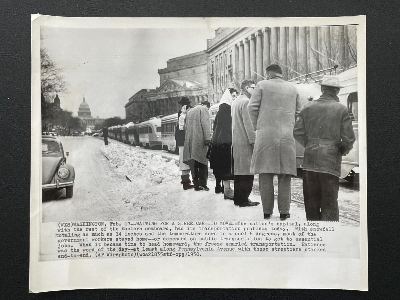 1958 Press Photo Pennsylvania Ave Washington DC streetcars snow bound standstill
