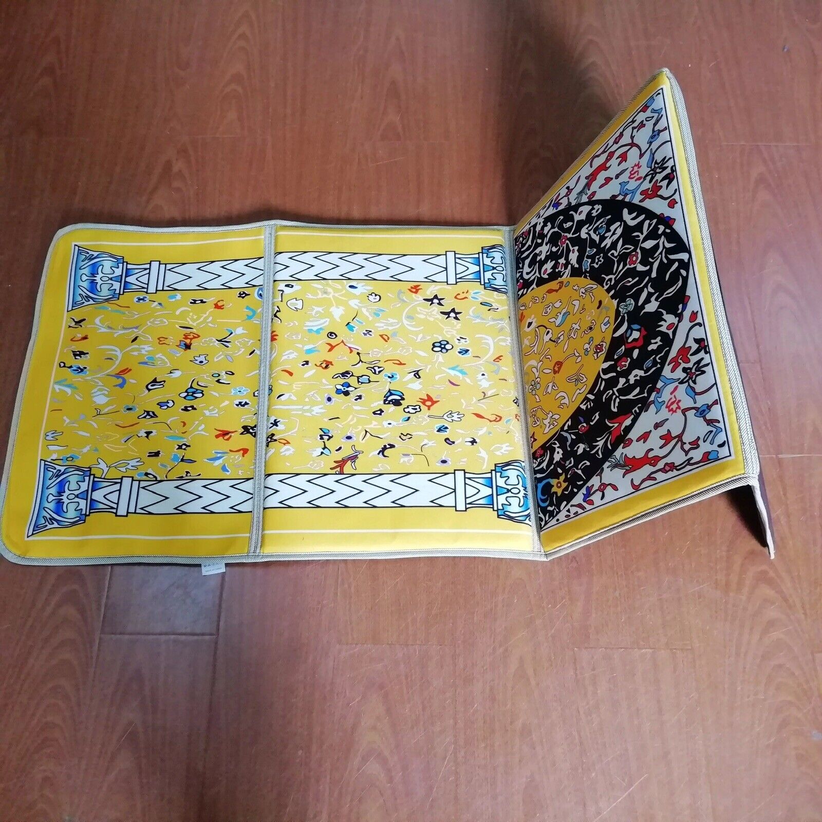 Lot 10 Pieces  Muslim prayer rug mat Jainamaz Salah folding With Back Rest Seat