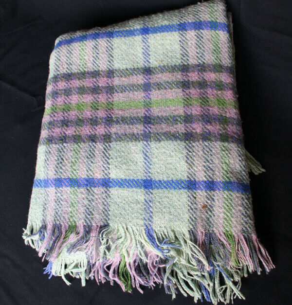 Vintage MUNROSPUN Tartan Plaid Fringed Woven Wool Lap Blanket Scotland