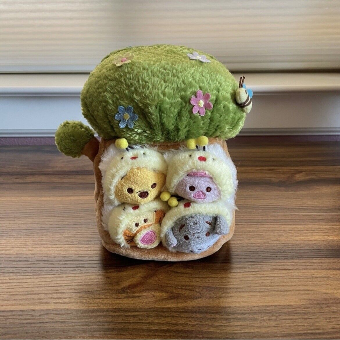 Disney Store Japan Tsum Tsum Winnie The Pooh Tree House Set Plush Bag Eeyore