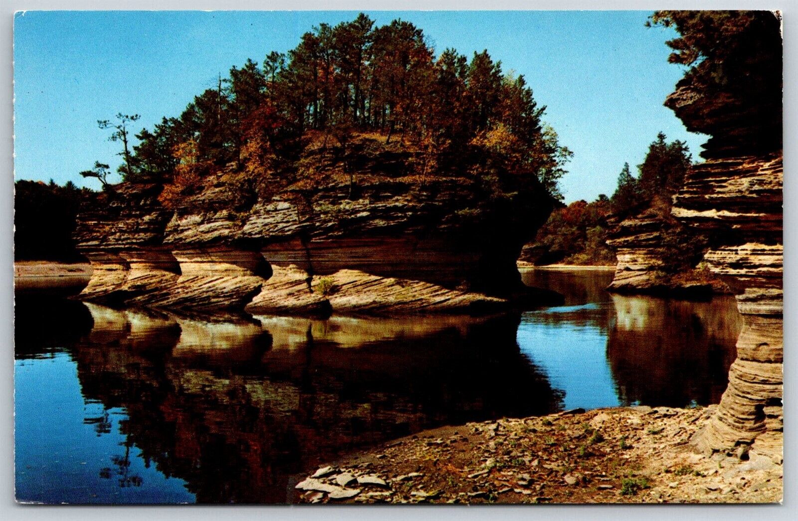 Postcard Lone Rock Winnebago Lower Dells River Wisconsin Usa Chrome Vintage