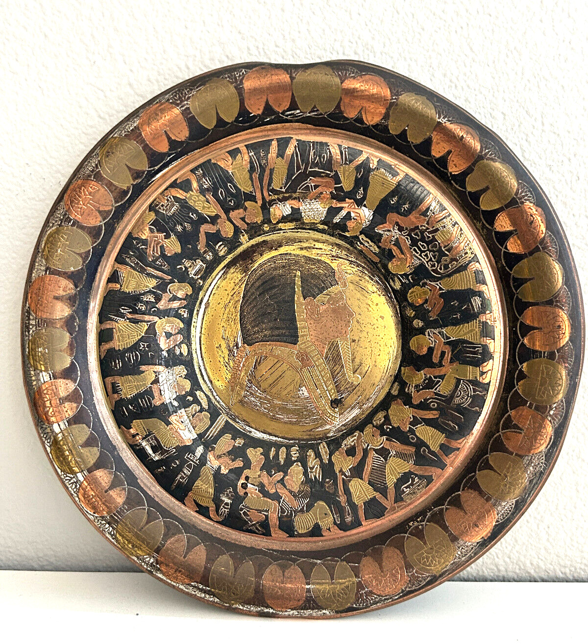 Vintage Egyptian Mixed Metal Plate Gold/Silver/Copper Wall Hanging 8 1/2\