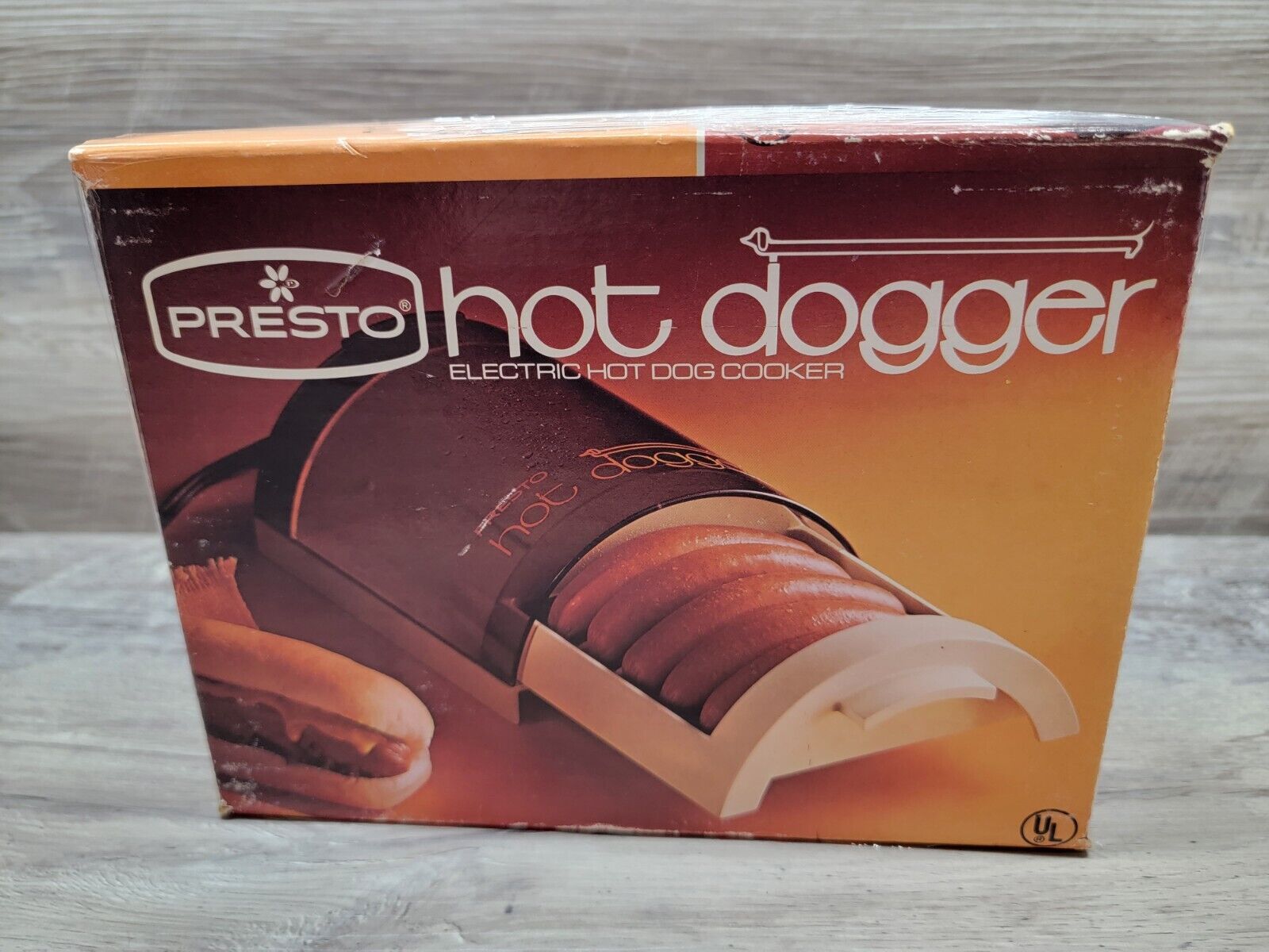 Vintage Presto Hot Dogger Electric Hot Dog Cooker Model 01 / HOTD1