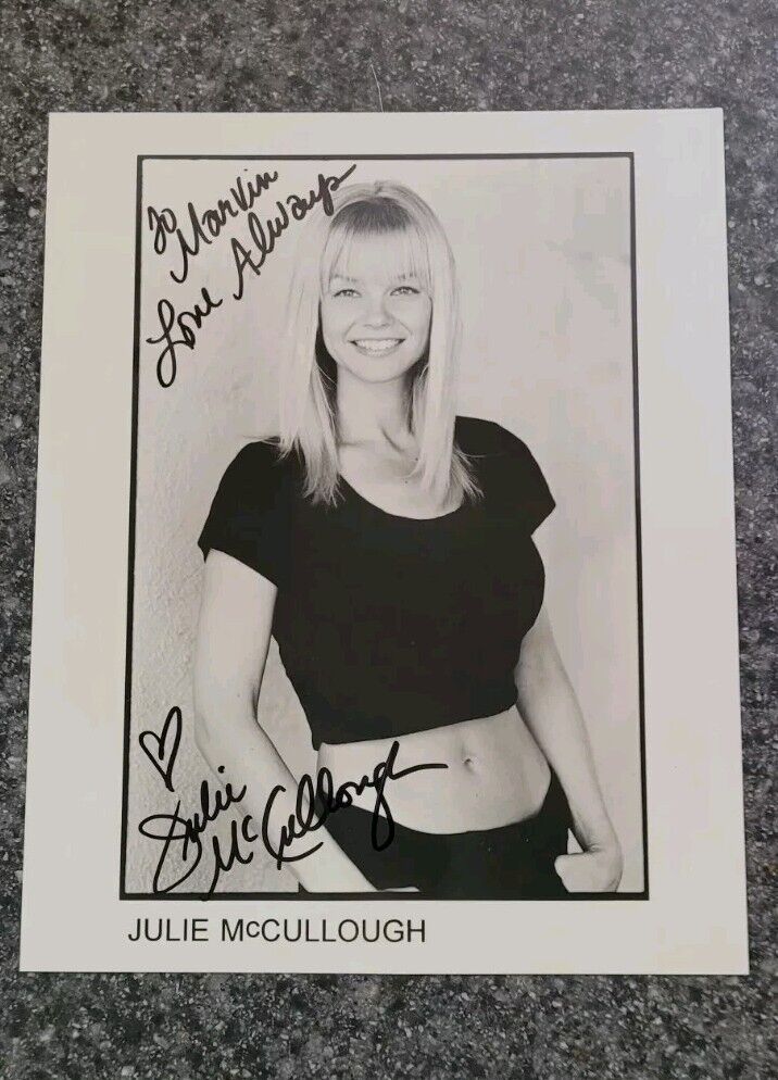 JULIE MCCULLOUGH Autograph/Signed 8x10 Photo - 1986 Playboy Playmate & Actress