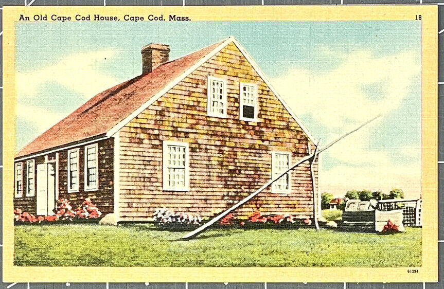 An Old Cape Cod House - Cape Cod, Massachusetts - Unused Linen Postcard