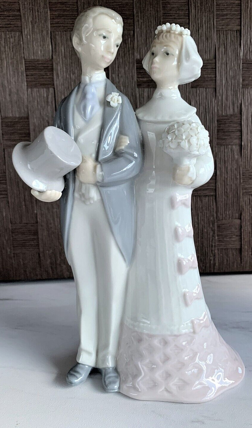 Lladro Wedding Marriage Bride & Groom 7.5\