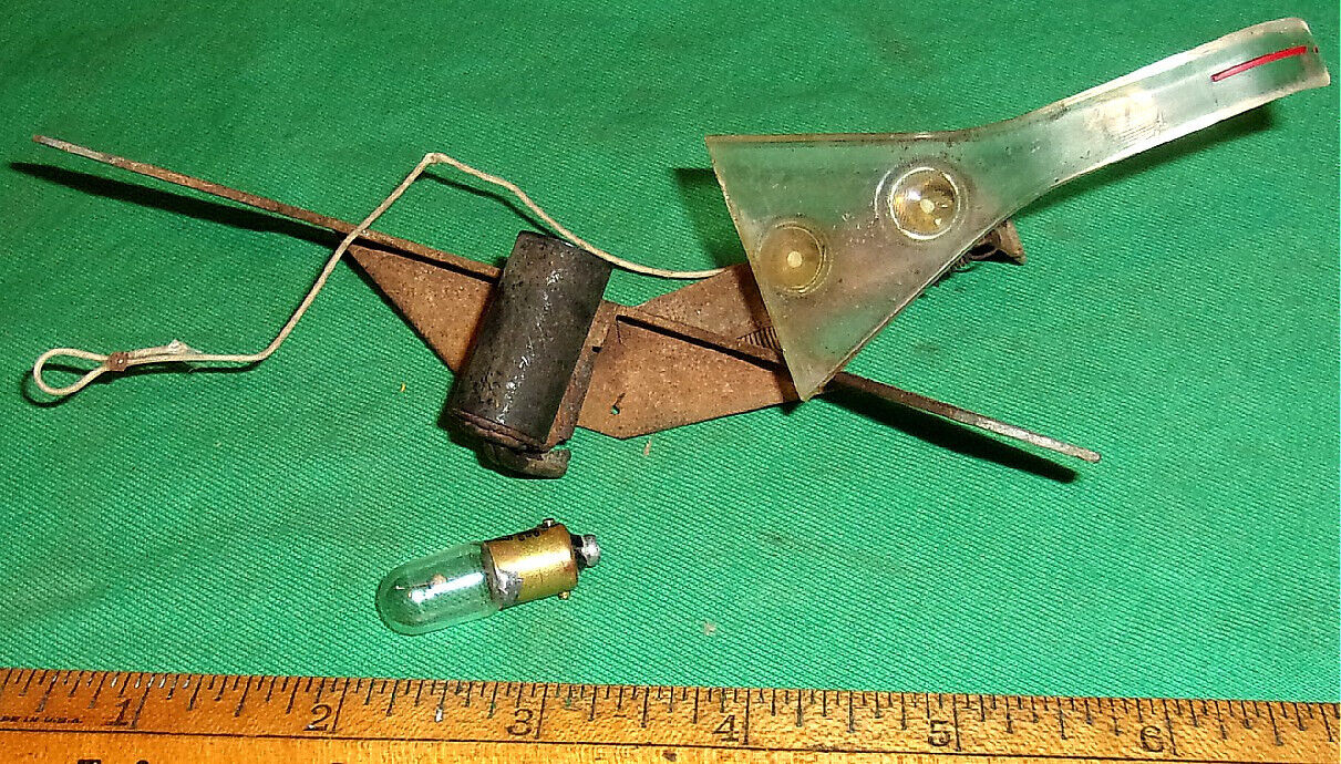Philco HIPPO Dial Pointer and Pointer Assembly Lamp Holder (1946)