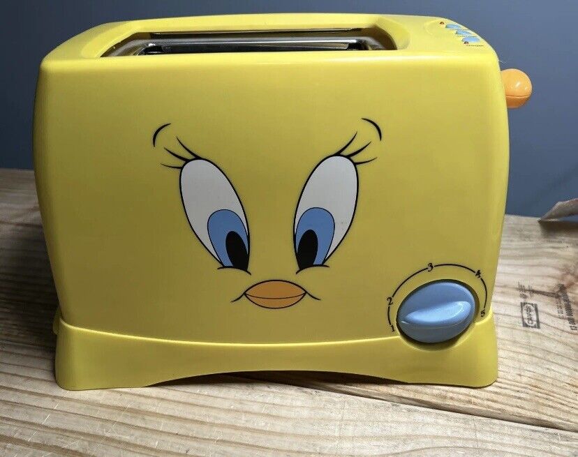 2002 Looney Tunes Tweety Bird Yellow Toaster Very RARE Salton Electric