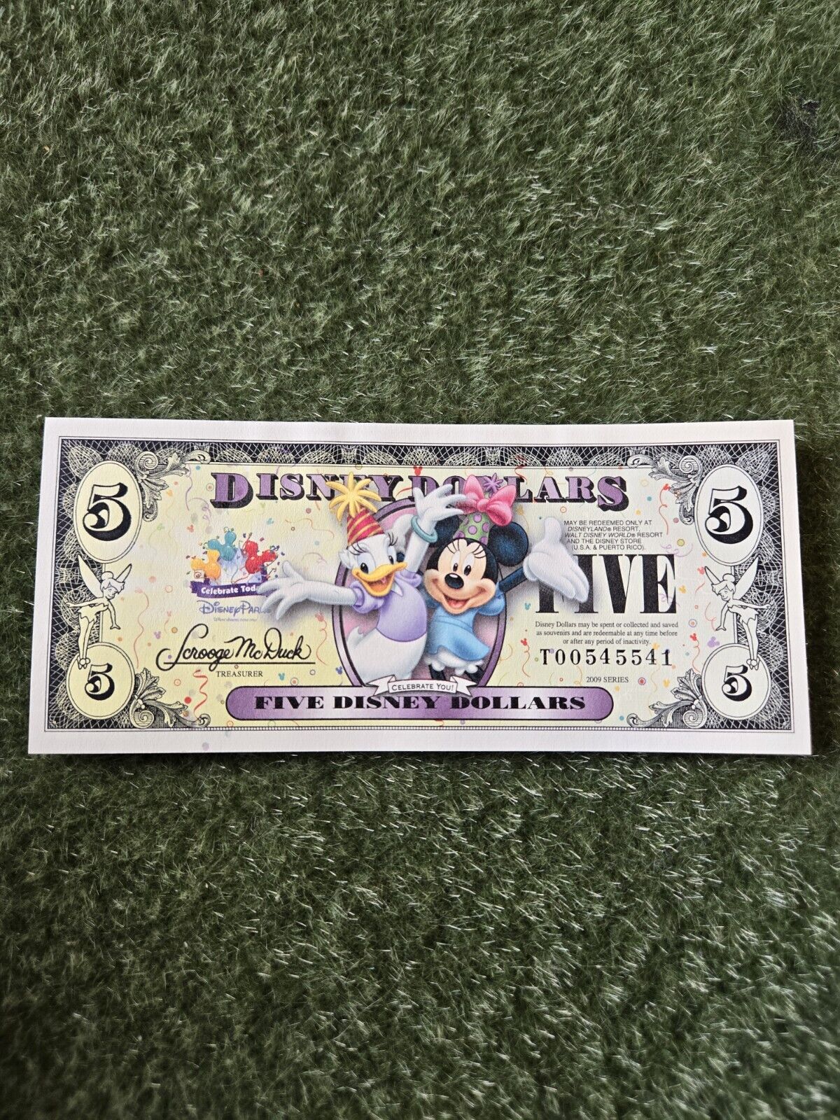 Disney Dollars $5 2009 T-Block Uncirculated