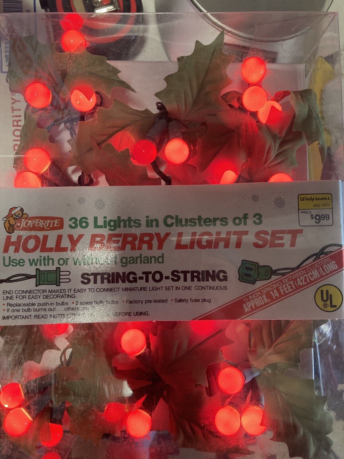 VTG JOYBRITE 36 Lights Clusters of 3 Holly Berry Light Set Holiday Decor WORKS