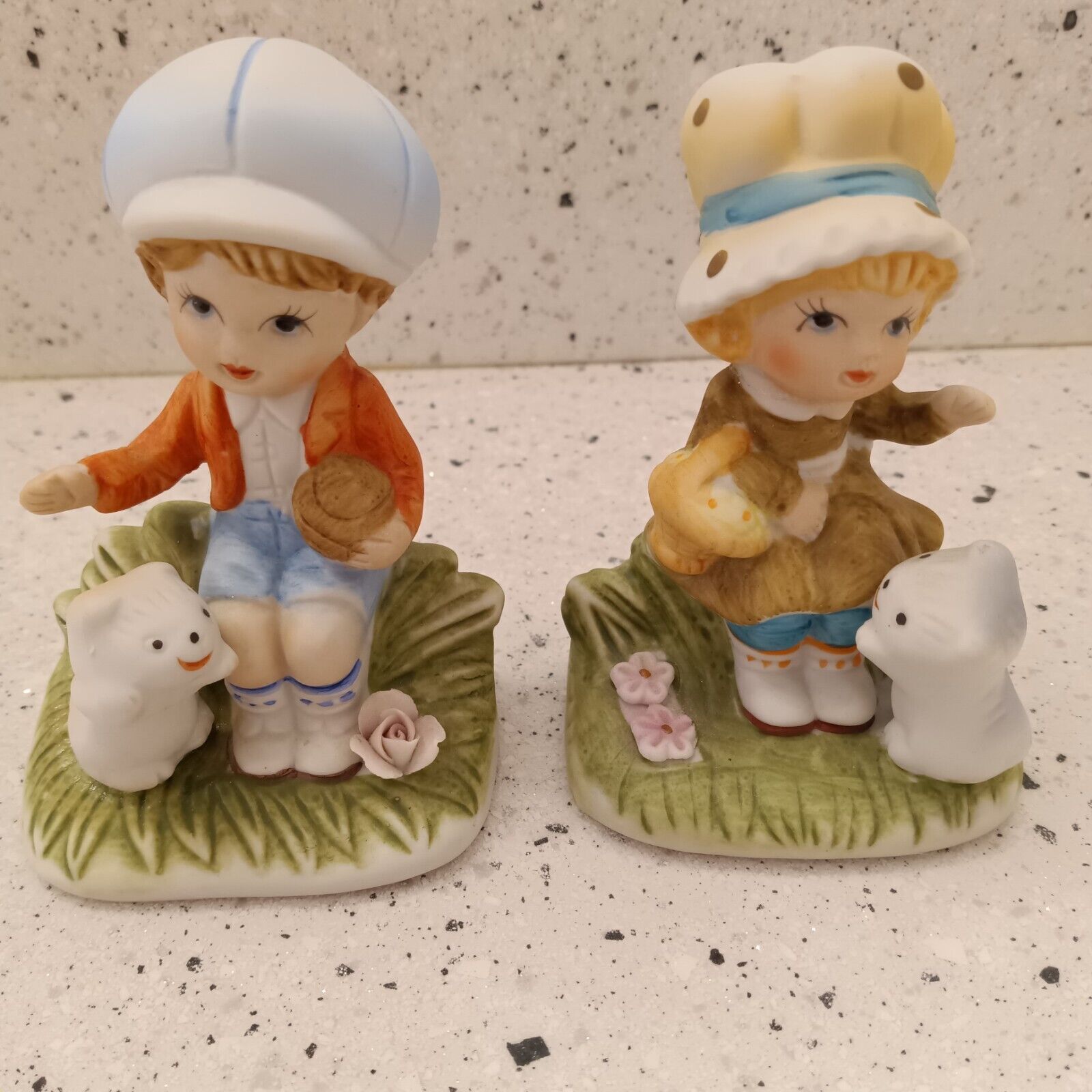 Vintage Homco Porcelain LITTLE BONNET GIRL and Boy w/Cat Figurine 4\
