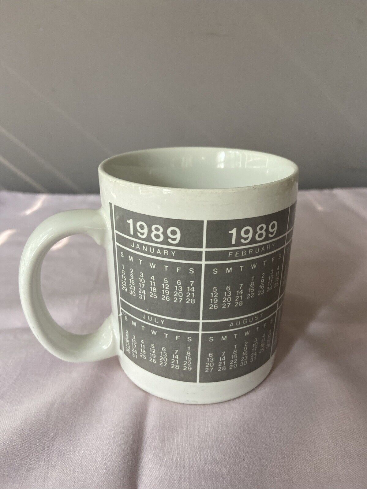 Vintage 1989  Calendar Mug Birthday /Birth Year Gift Gray White Coffee 8-9oz Mug