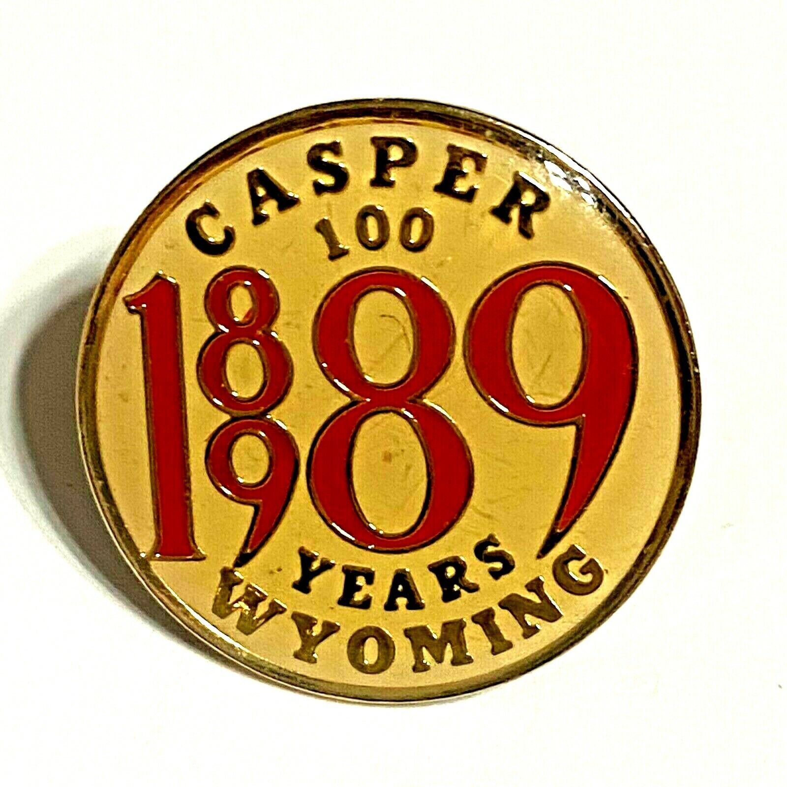 Casper Wyoming 100 Years Lapel Pin, 1889-1989 Rodeo, Skiing, Oregon Trail