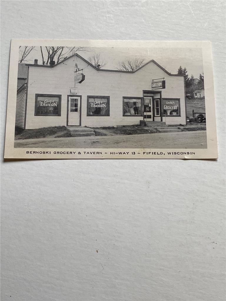 1940's-50's Bernoski Grocery & Tavern Hi-Way 13 Fifield WI Unused RPPC Postcard
